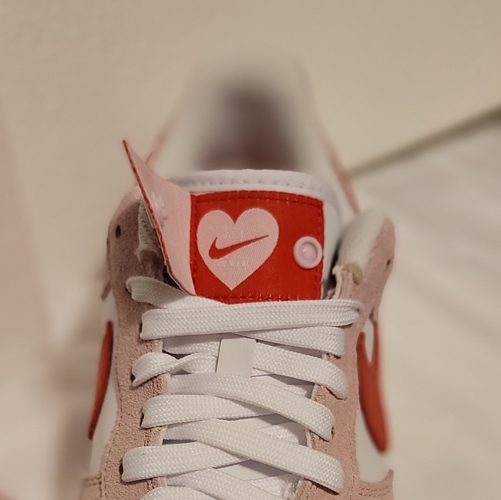 Nike Air Force 1 '07' -LOVE LETTER- Size:10.5 - Picture 13 of 15
